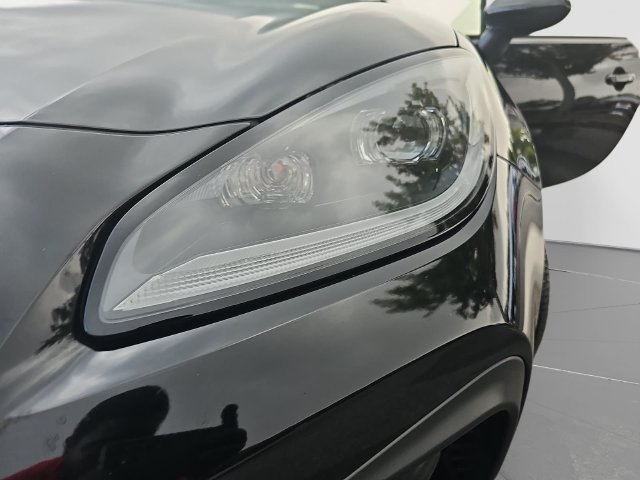 Used 2025 Toyota GR86 Premium RWD image 31