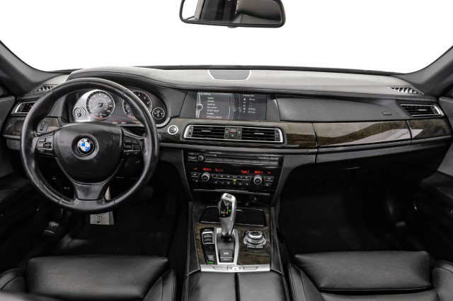 Used 2012 BMW 750i RWD image 12