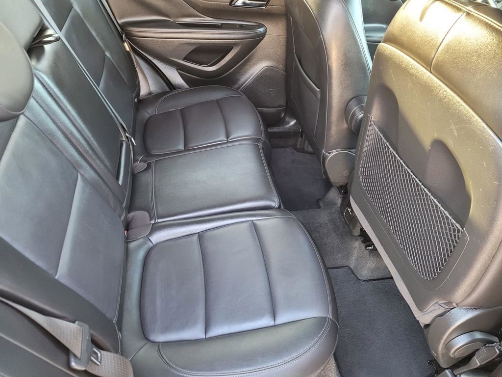 Used 2018 Buick Encore Essence image 12