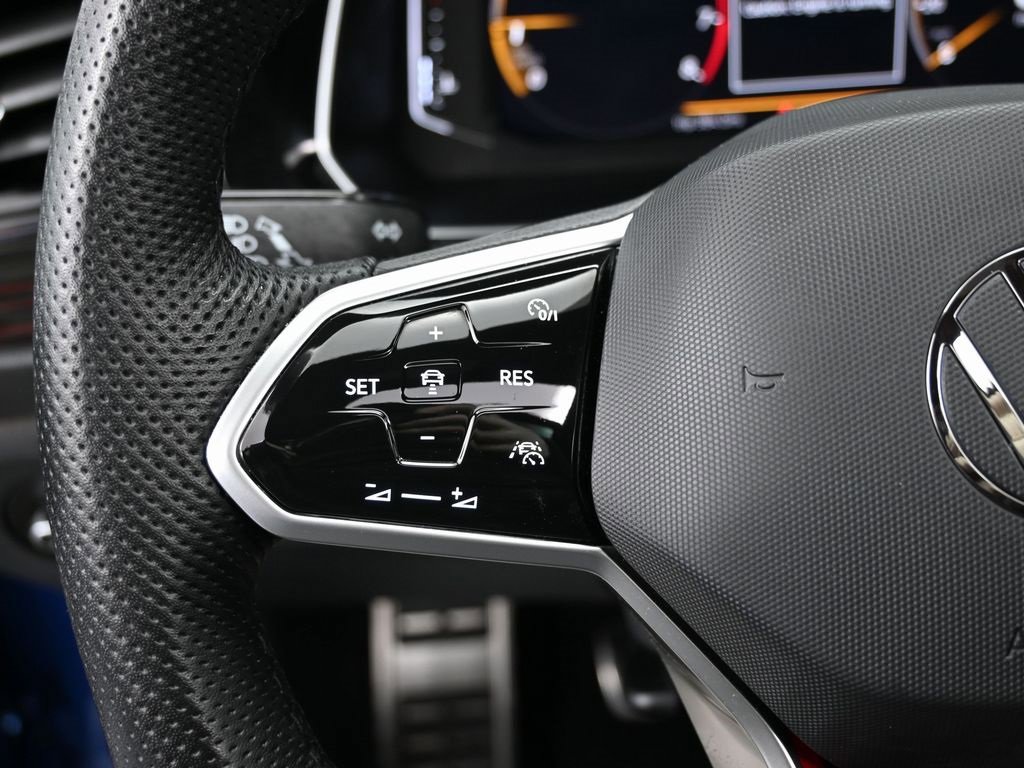 Used 2024 Volkswagen Jetta GLI Autobahn image 19