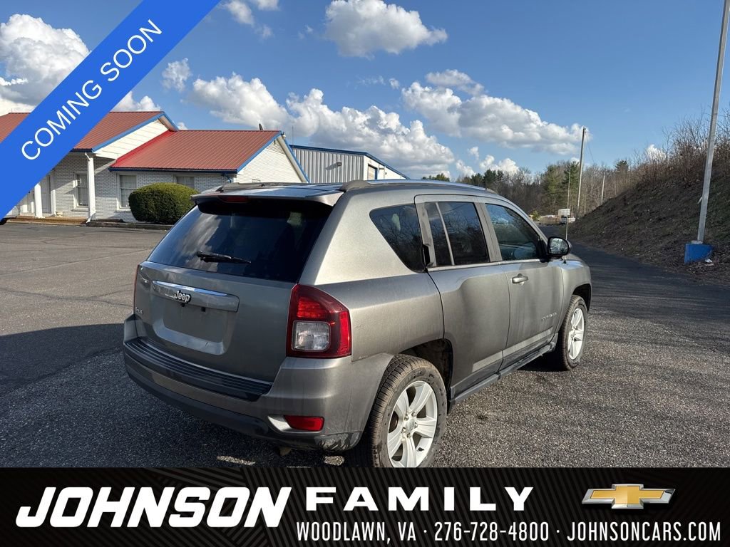 Used 2014 Jeep Compass Sport image 7