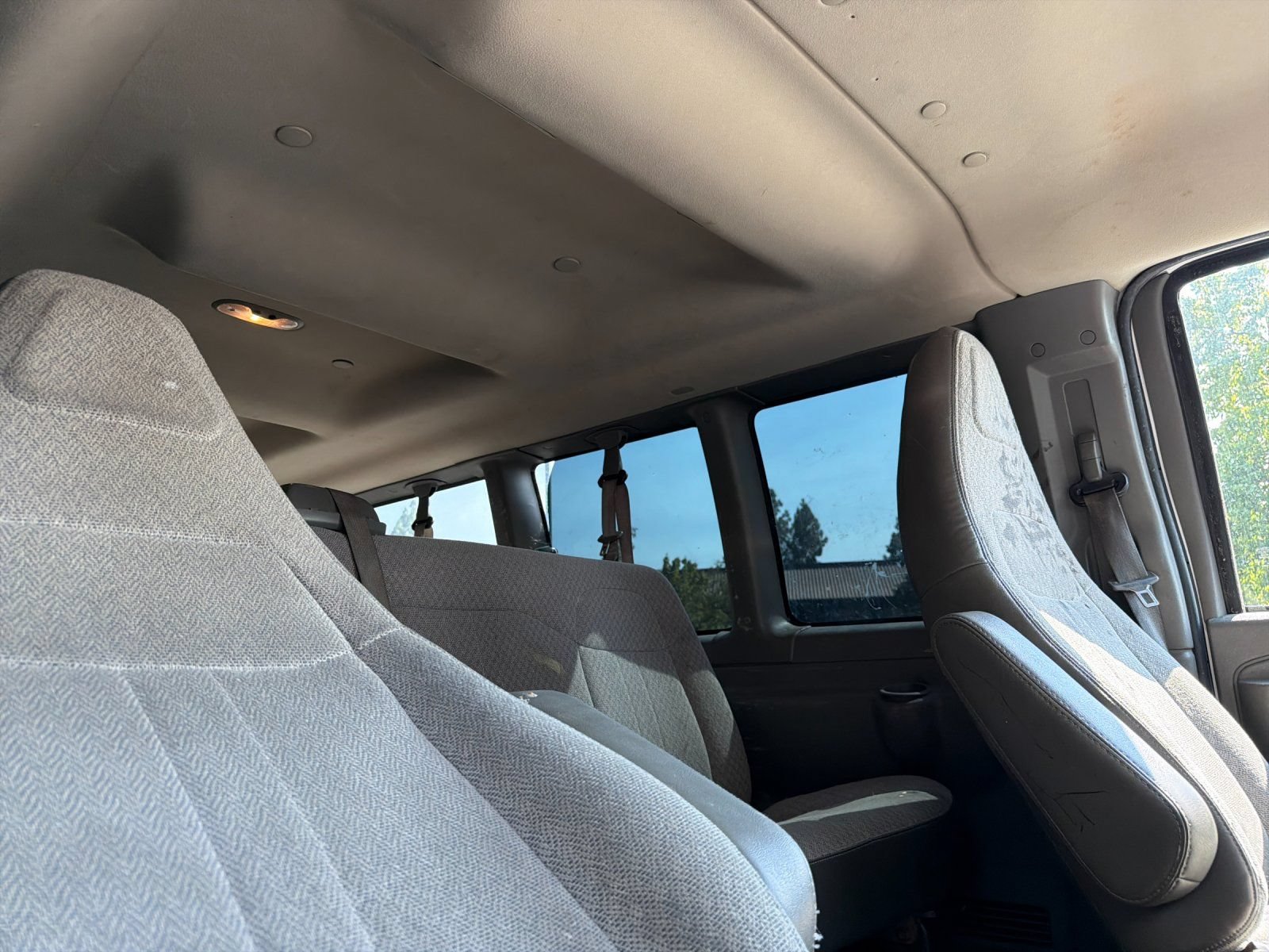 Used 2016 Chevrolet Express 3500 LT w/ LT Preferred Equipment Group RWD image 12