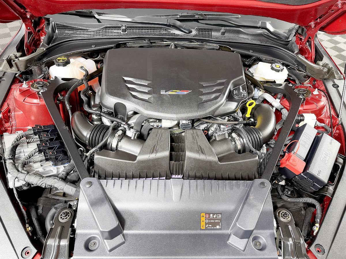 Used 2025 Cadillac CT4 V Blackwing w/ Driver Assist Package RWD image 20