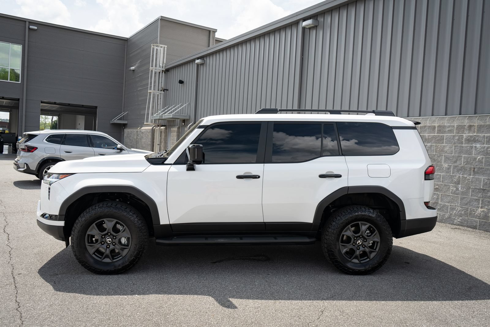 Used 2025 Lexus GX 550 AWD/4WD image 12