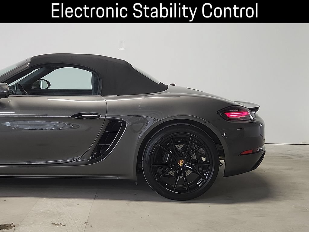 Certified 2025 Porsche 718 Boxster RWD image 7