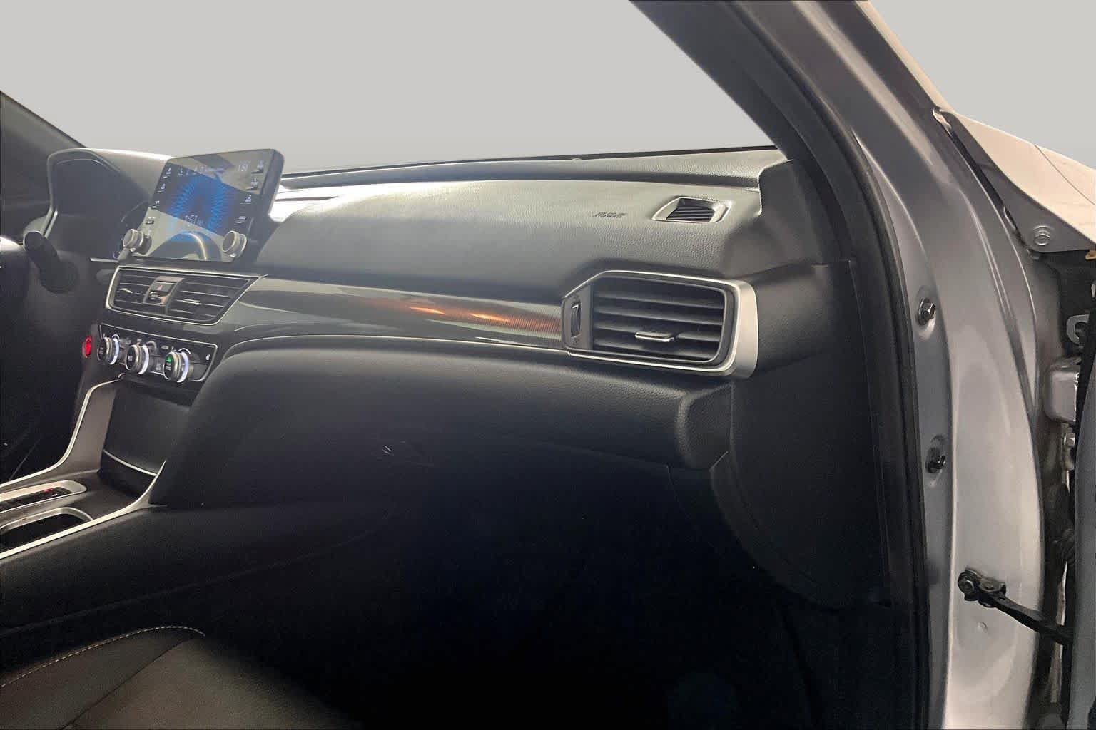 Used 2020 Honda Accord Sport image 18