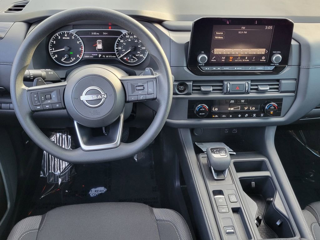 Certified 2025 Nissan Pathfinder S image 4