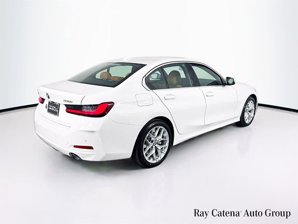 Used 2025 BMW 330i xDrive Sedan w/ Convenience Package image 7