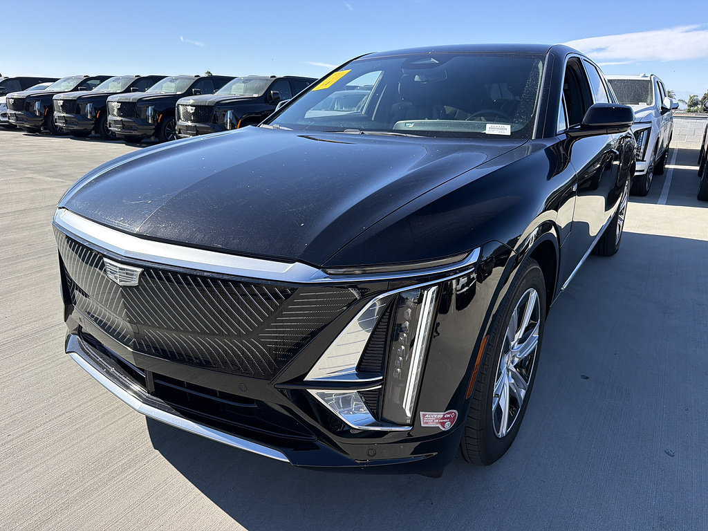 Certified 2024 Cadillac Lyriq Tech AWD/4WD image 2
