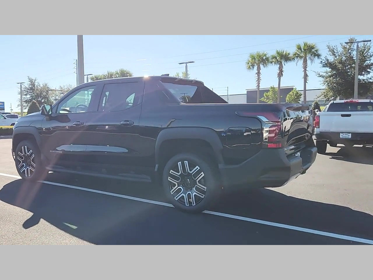 New 2026 Chevrolet Silverado EV LT image 17