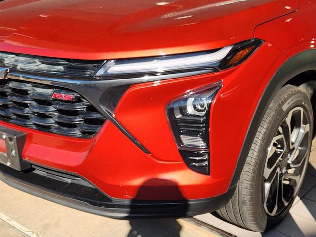 Used 2024 Chevrolet Trax RS w/ Driver Confidence Package FWD image 8