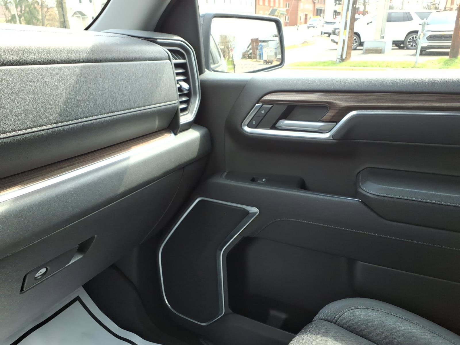 Certified 2023 Chevrolet Silverado 1500 RST w/ Z71 Off-Road Package image 27