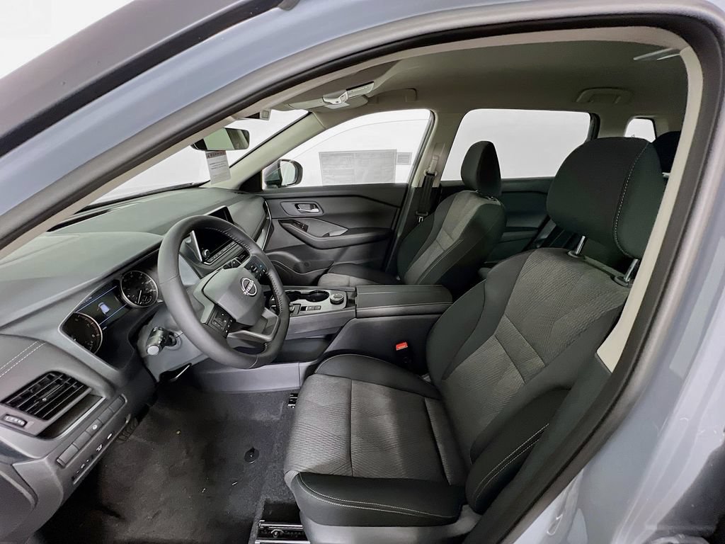 New 2026 Nissan Rogue SV AWD/4WD image 18