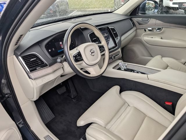 Used 2023 Volvo XC90 B6 Ultimate w/ Protection Package Premier AWD/4WD image 12