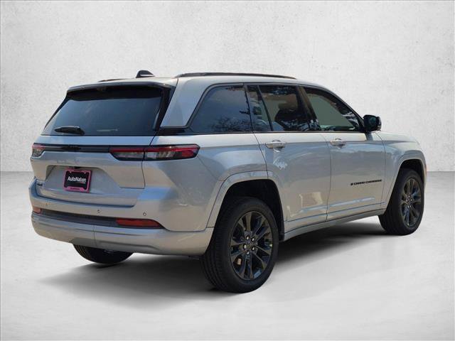 New 2026 Jeep Grand Cherokee Limited AWD/4WD image 2