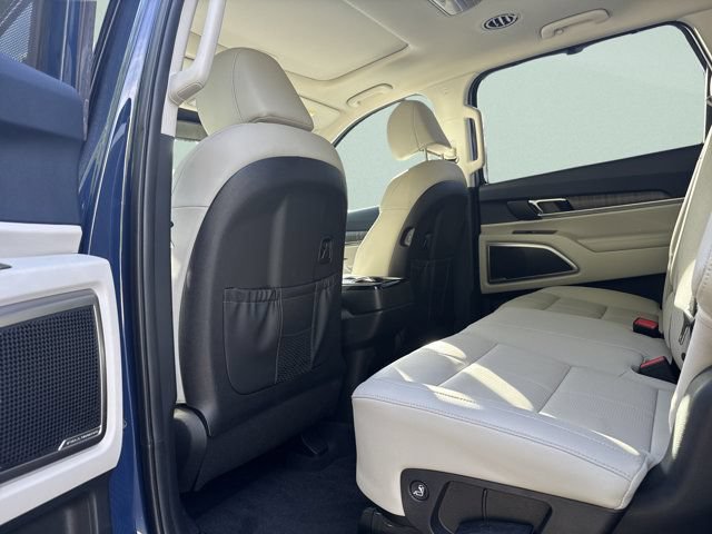 Used 2025 Kia Telluride EX FWD image 15