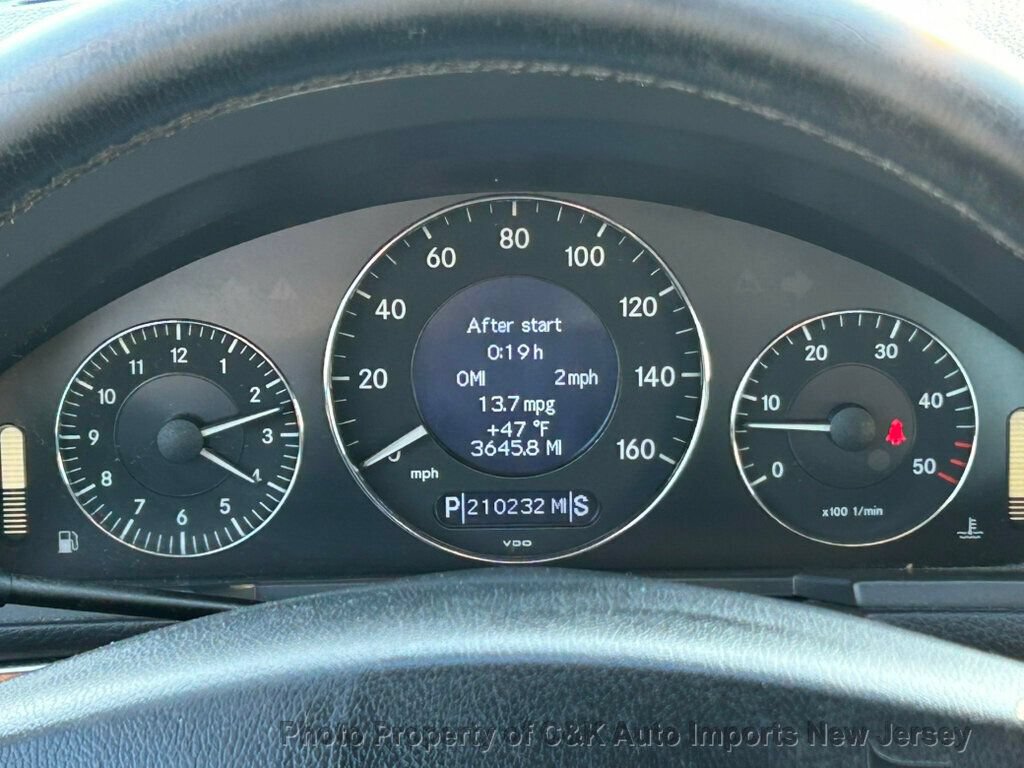 Used 2006 Mercedes-Benz E 320 CDI Sedan image 44