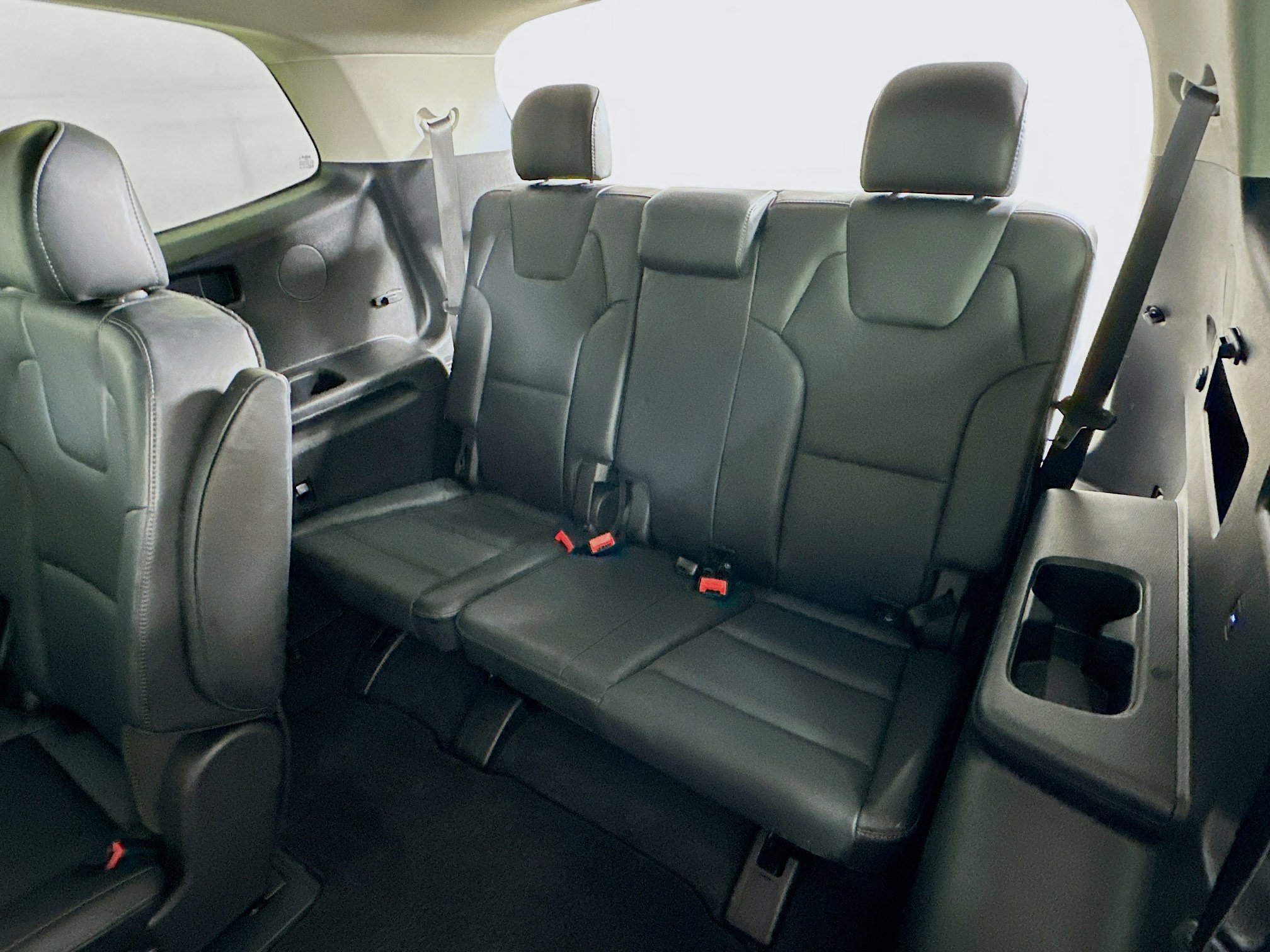 Used 2025 Kia Telluride S FWD image 30