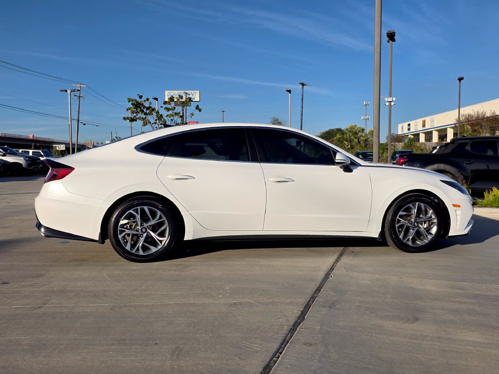 Used 2023 Hyundai Sonata SEL w/ Convenience Package FWD image 13