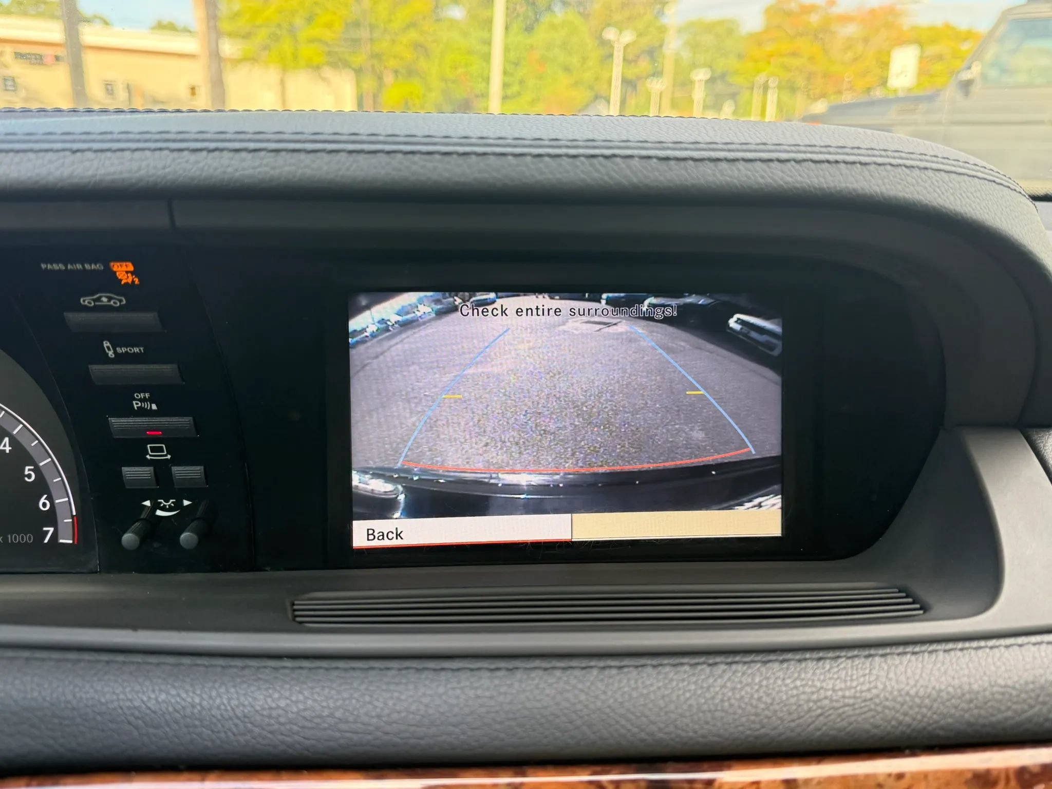 Used 2013 Mercedes-Benz CL 550 4MATIC w/ Sport Pkg image 16