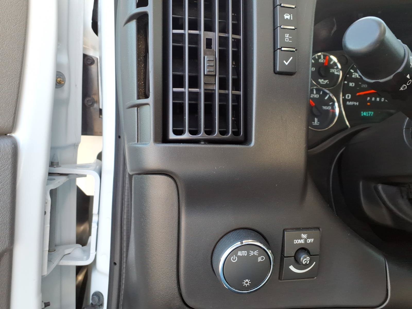 Used 2024 GMC Savana 2500 w/ Driver Convenience Package RWD image 8