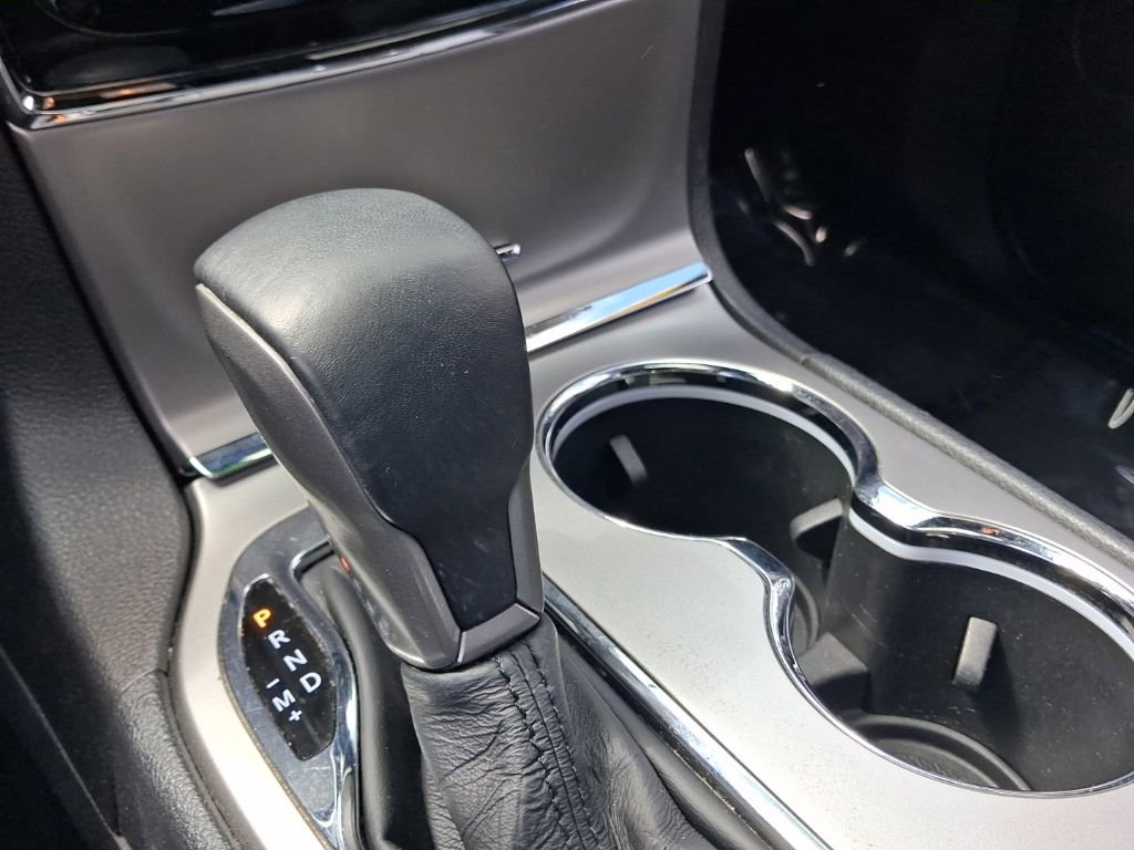 Used 2019 Jeep Grand Cherokee Limited AWD/4WD image 17