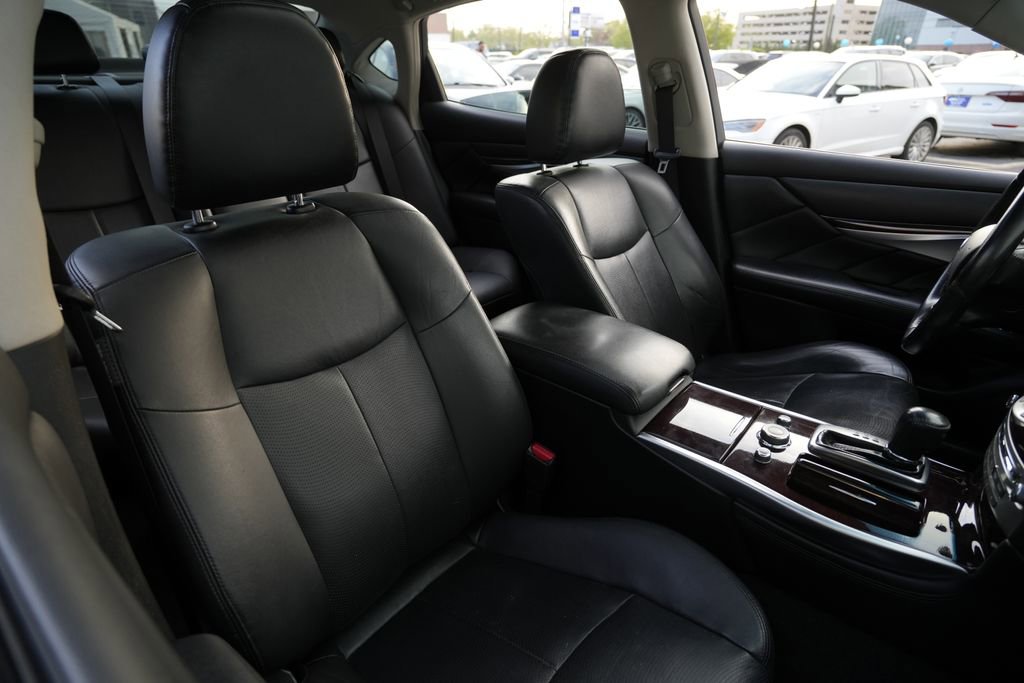 Used 2015 INFINITI Q70 L 3.7 RWD image 30