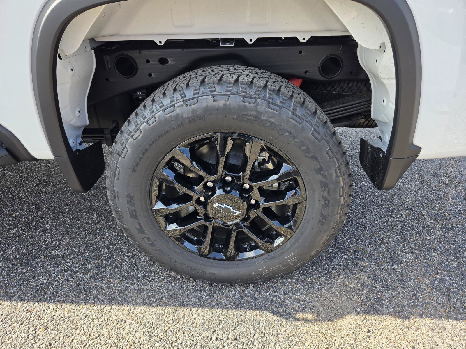 New 2026 Chevrolet Silverado 2500 Custom w/ Custom Value Package AWD/4WD image 20