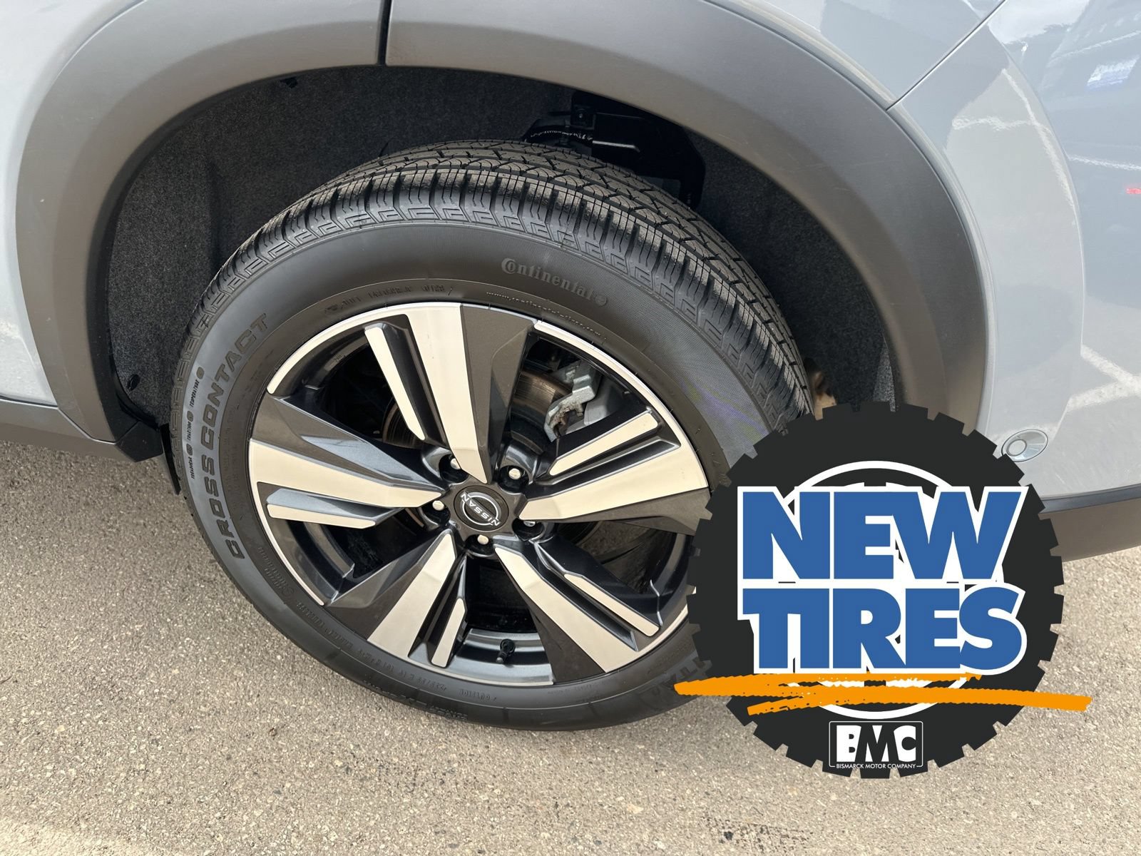Used 2025 Nissan Rogue SL w/ SL Premium Package AWD/4WD image 8