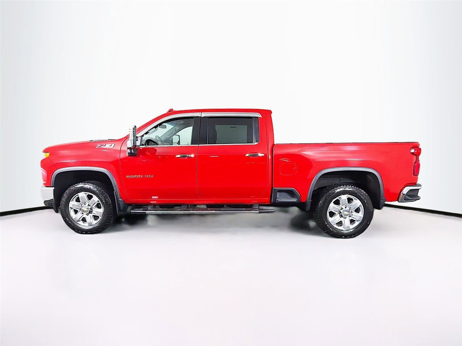 Used 2023 Chevrolet Silverado 2500 LTZ w/ LTZ Plus Package AWD/4WD image 4