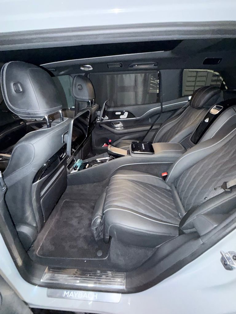 Used 2024 Mercedes-Benz Maybach GLS 600 4MATIC image 7