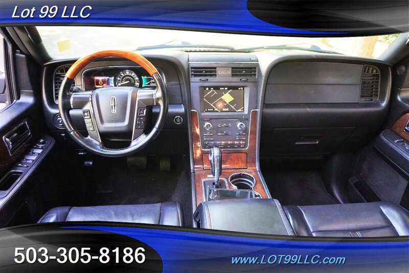 Used 2017 Lincoln Navigator Select AWD/4WD image 12
