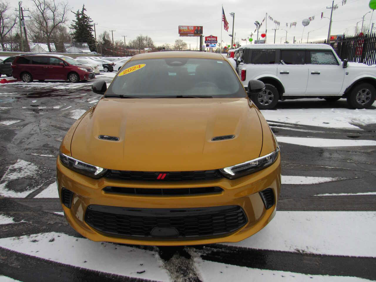 Used 2024 Dodge Hornet R/T w/ R/T Blacktop Package image 2
