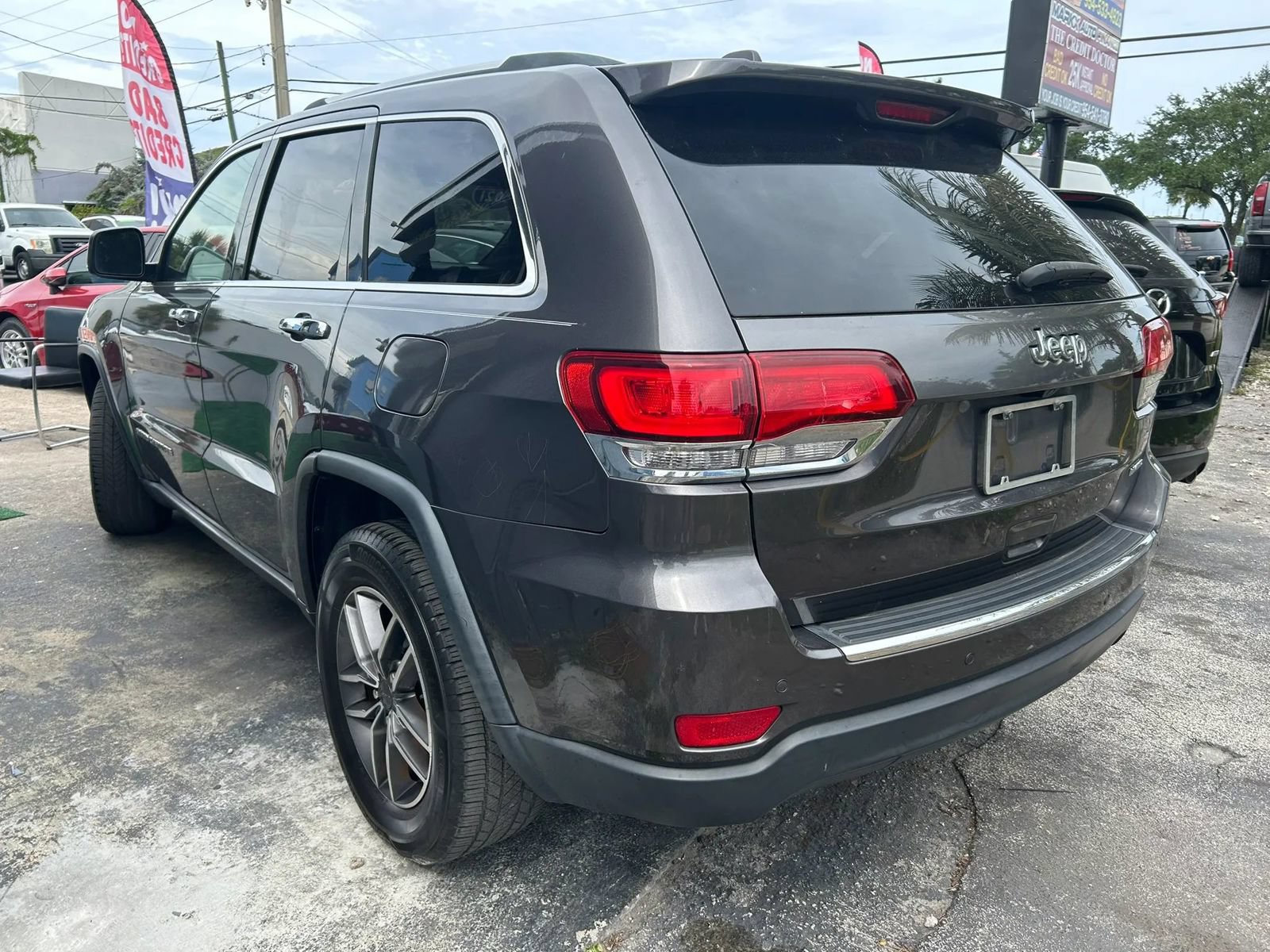 Used 2020 Jeep Grand Cherokee Limited w/ Luxury Group II RWD image 6