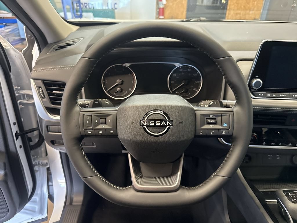 New 2026 Nissan Rogue Dark Armor AWD/4WD image 11
