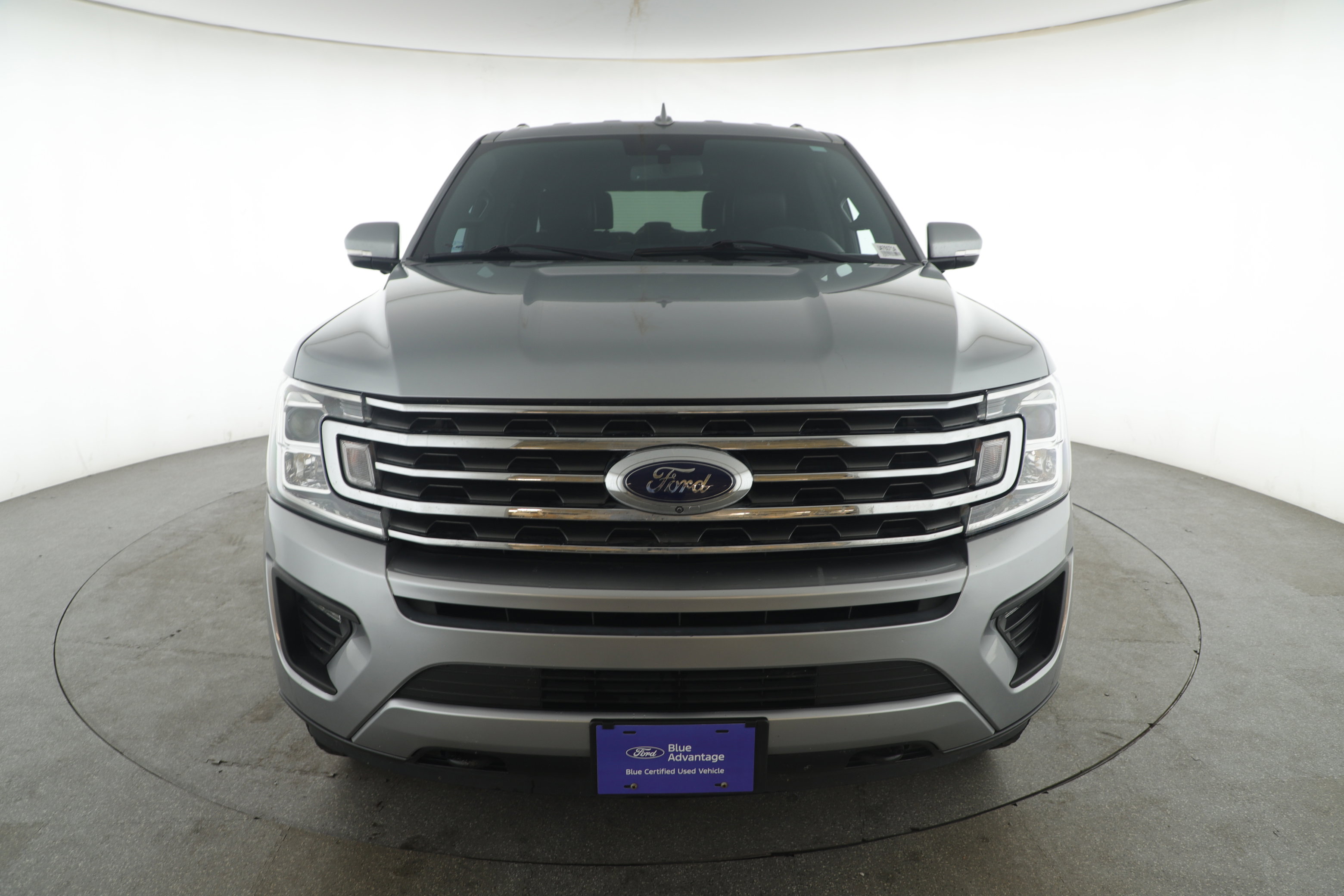 Used 2020 Ford Expedition Max XLT w/ Equipment Group 202A image 2