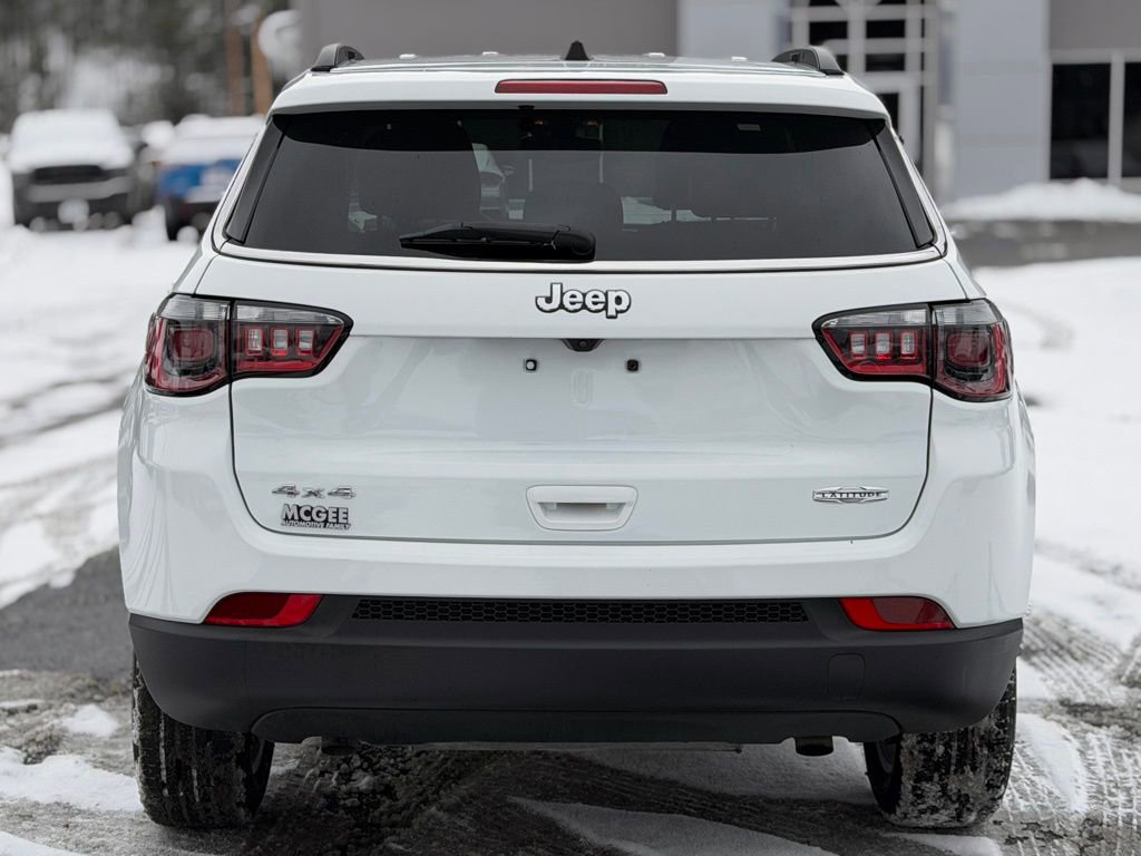Used 2024 Jeep Compass Latitude image 4