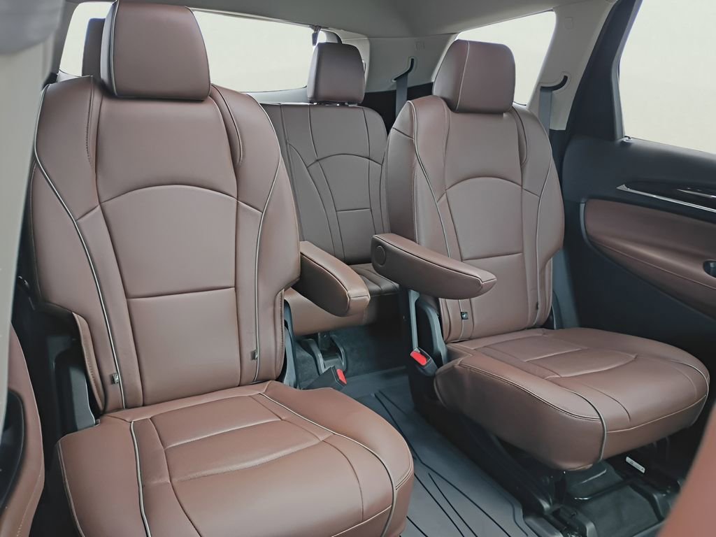 Used 2019 Buick Enclave Avenir w/ Avenir Technology Package image 28