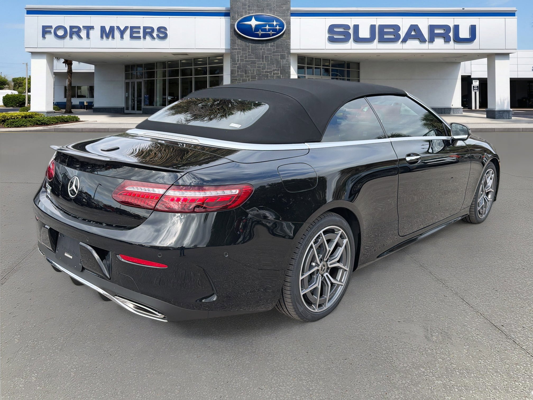 Used 2023 Mercedes-Benz E 450 Cabriolet image 3