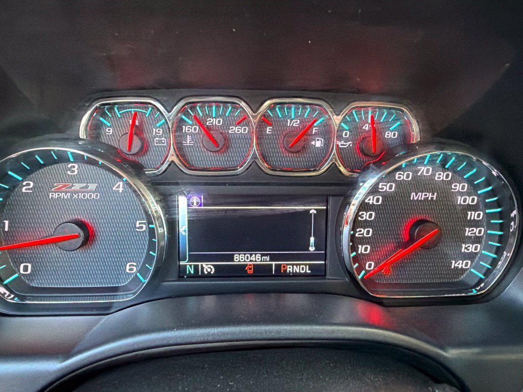 Used 2018 Chevrolet Silverado 1500 LT w/ All Star Edition AWD/4WD image 23