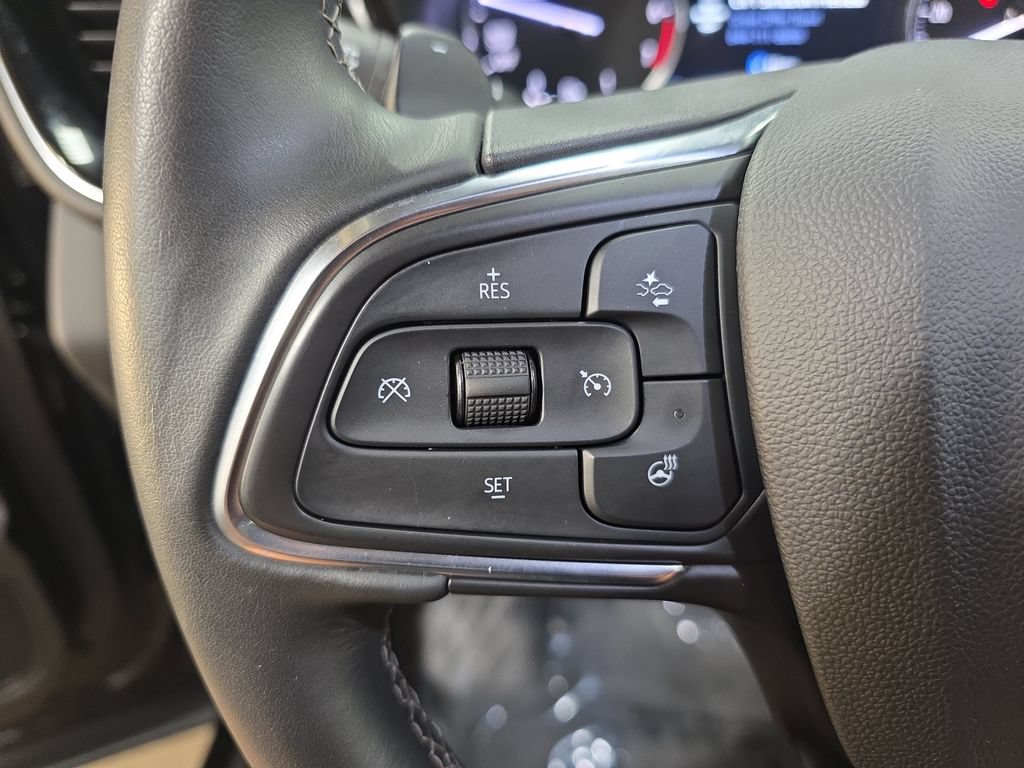 Used 2023 Buick Envision Avenir AWD/4WD image 17