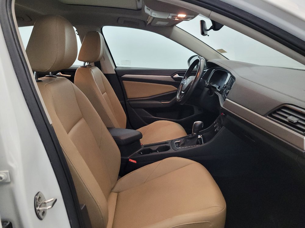 Used 2019 Volkswagen Jetta SE w/ Cold Weather Package FWD image 21