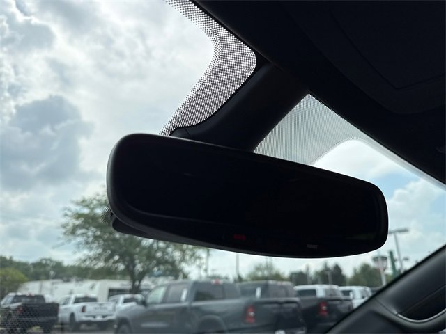 New 2025 Chrysler Pacifica Select image 27