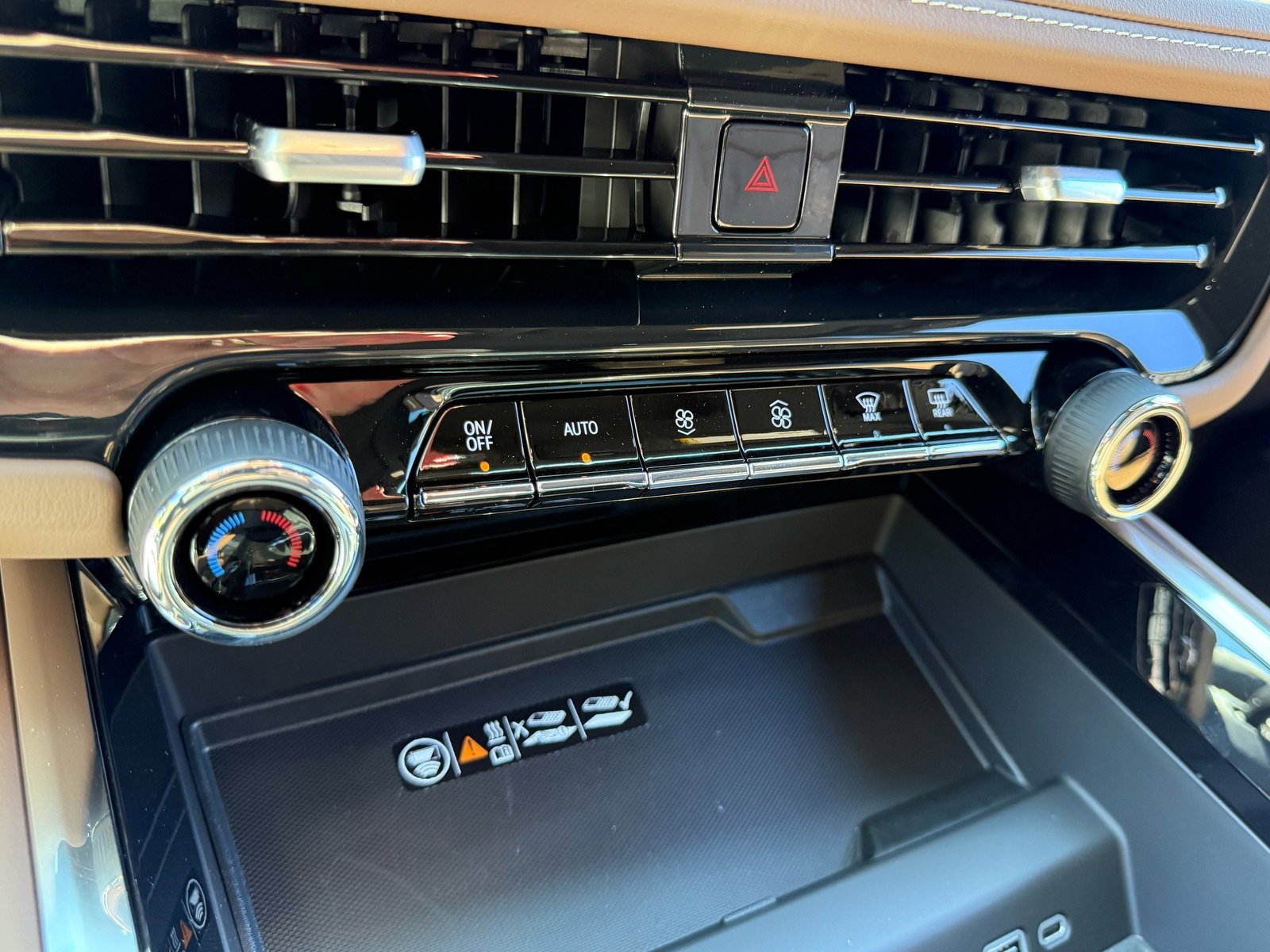 New 2026 Chevrolet Tahoe High Country w/ Sun And Tow Package image 22