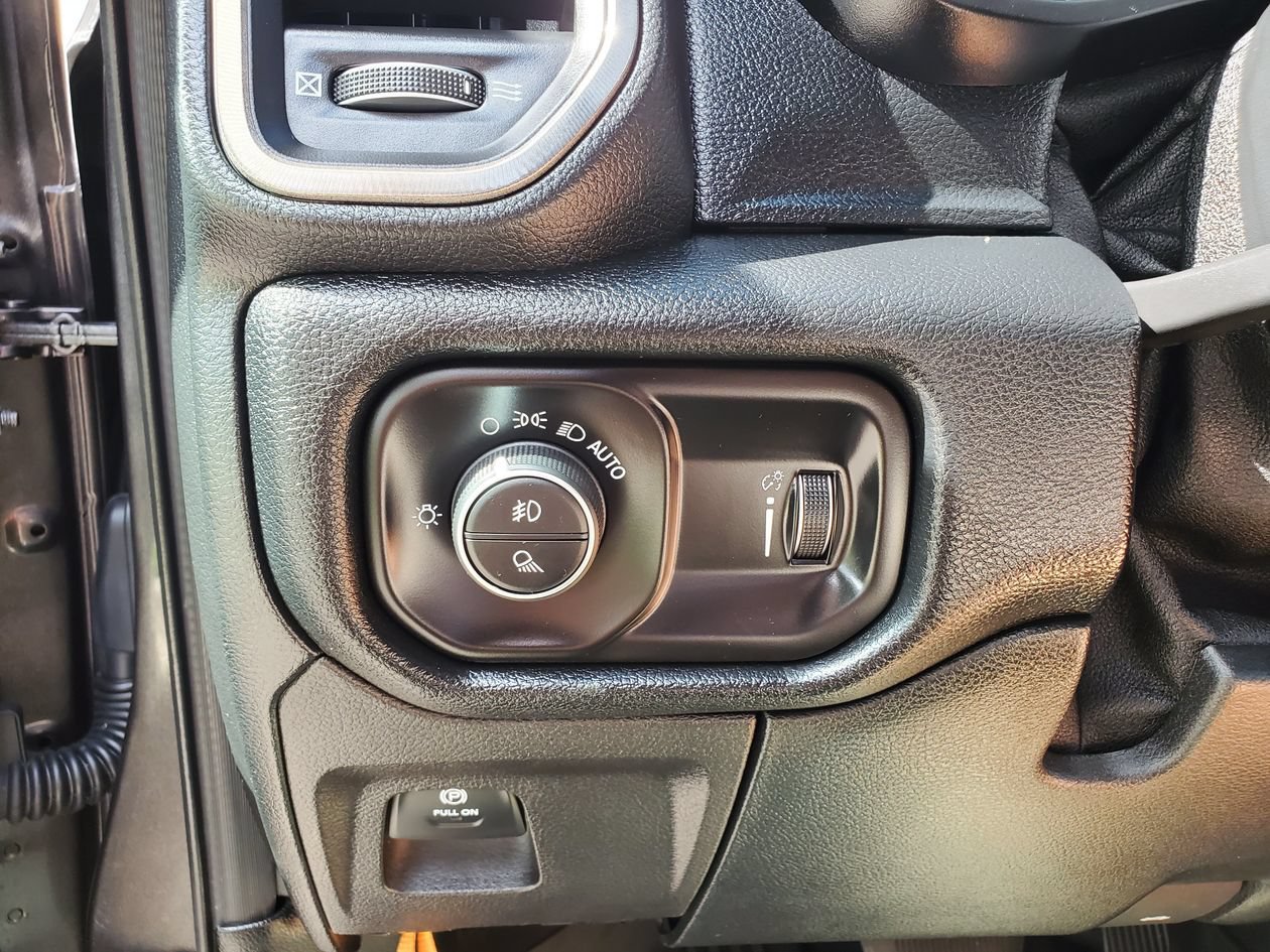 Used 2020 RAM 1500 Rebel AWD/4WD image 30