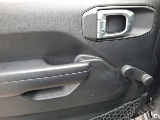 Used 2018 Jeep Wrangler Sport image 14