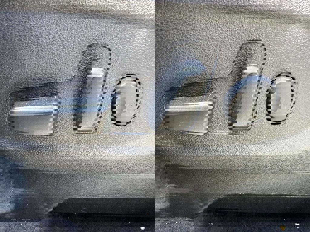 Certified 2022 Kia Telluride S image 18