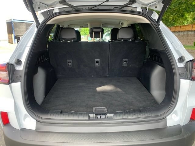 Used 2025 Ford Escape Platinum AWD/4WD image 5