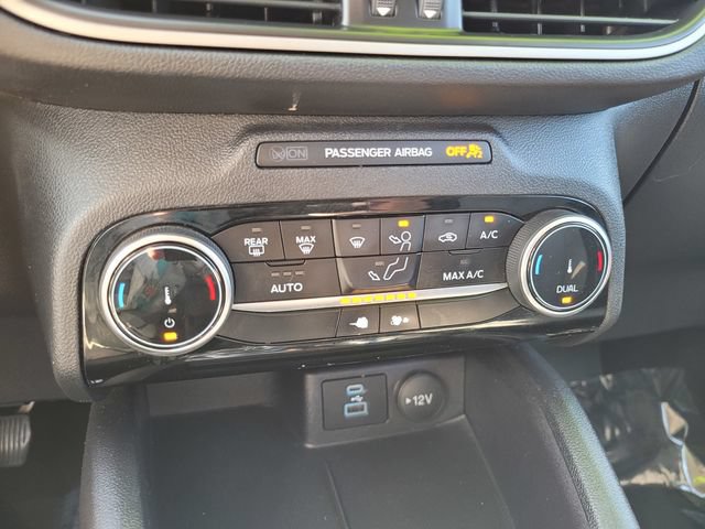 Used 2022 Ford Escape SE w/ Convenience Package FWD image 24
