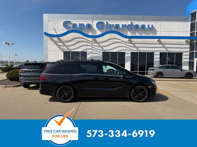 Certified 2023 Honda Odyssey Sport image 1